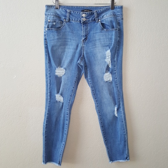 refuge Denim - HP!💖Refuge High Rise Distressed Skinny Jeans 12